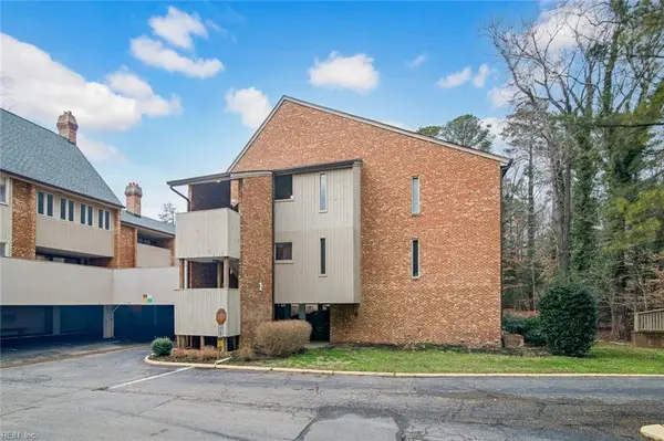 376 Merrimac Trail #124, Williamsburg, VA 23185