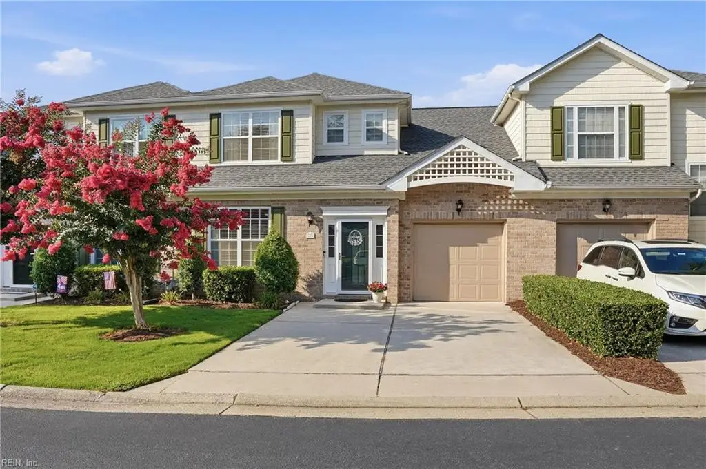 1425 Otterbourne Circle, Chesapeake, VA 23320 - #1