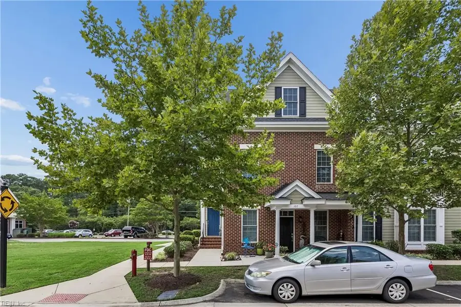 105 Ellery Street, Yorktown, VA 23692 - #2