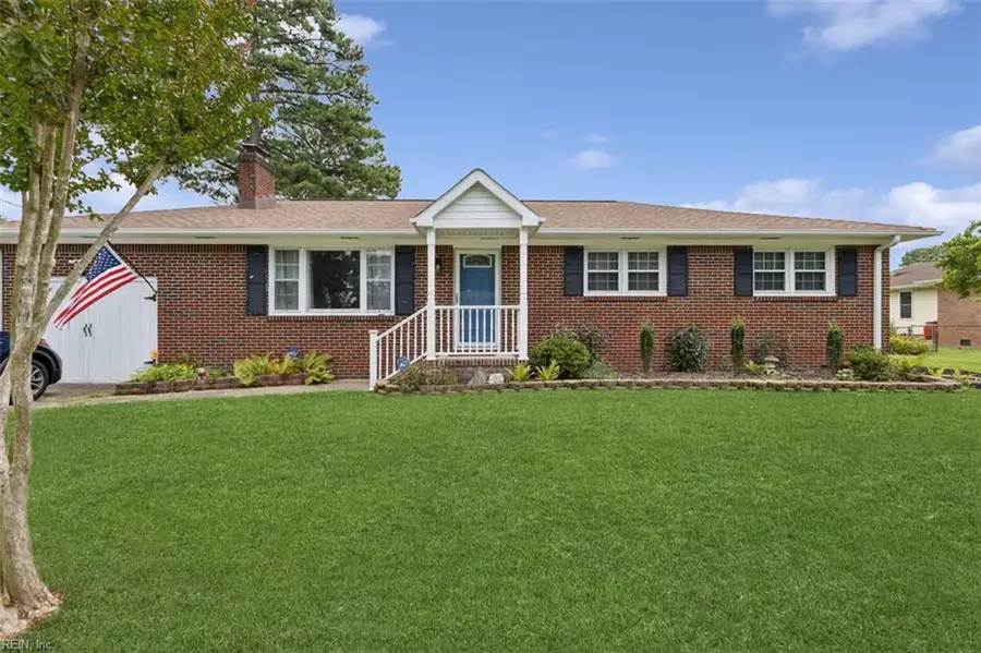 224 Essex Drive, Chesapeake, VA 23320 - #2