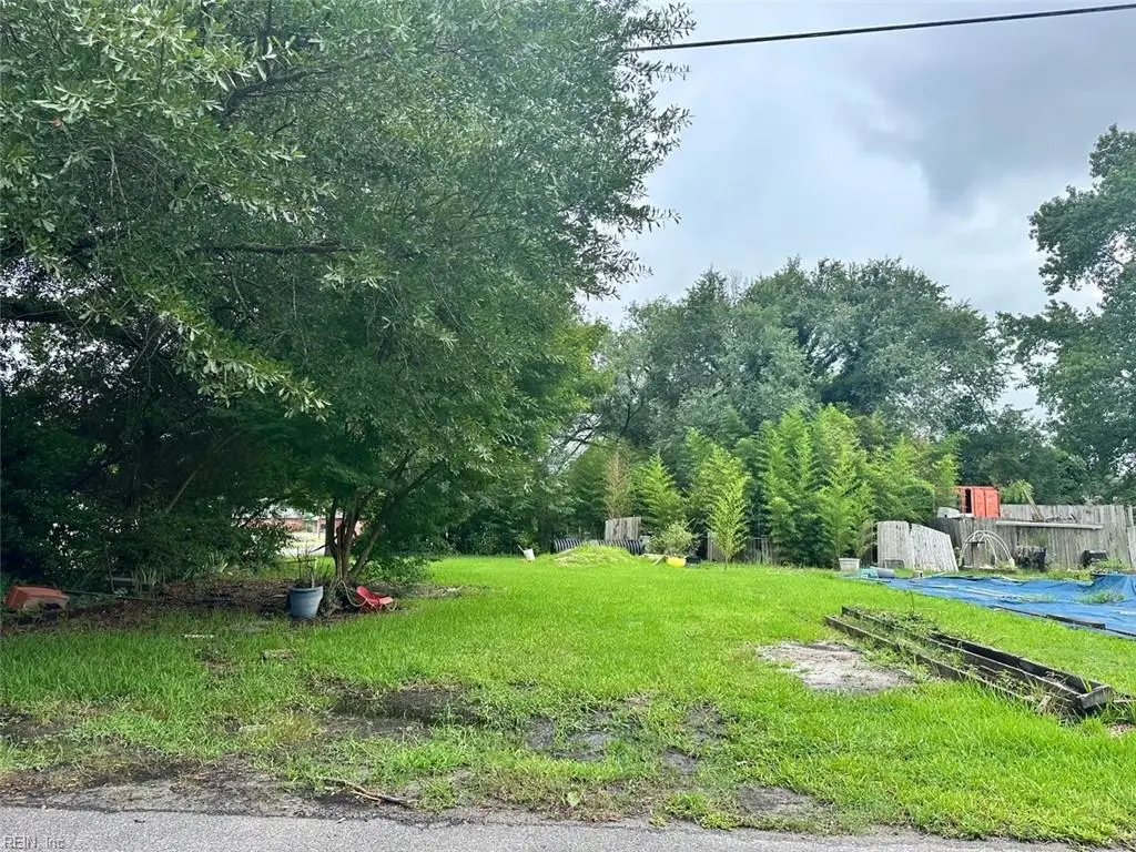 3001 Smithfield Road, Portsmouth, VA 23702 - #1