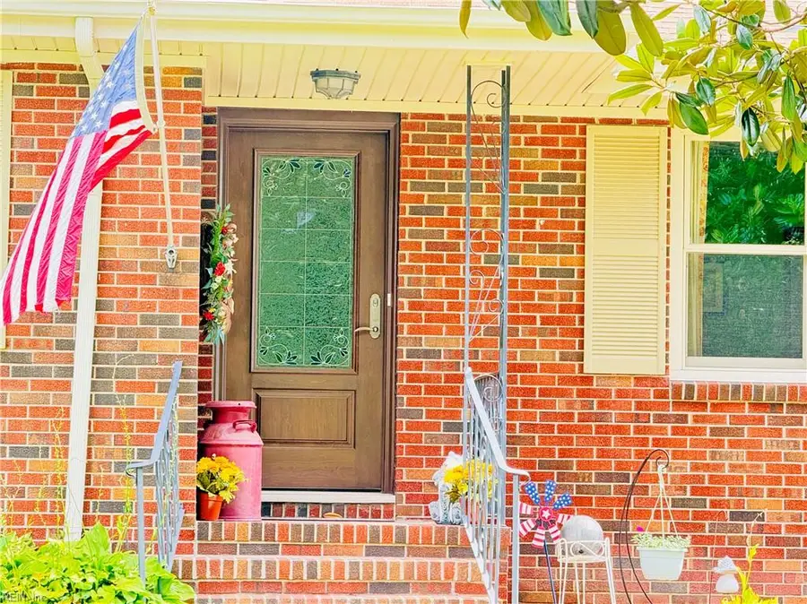 420 Oaklette Drive, Chesapeake, VA 23325 - #2