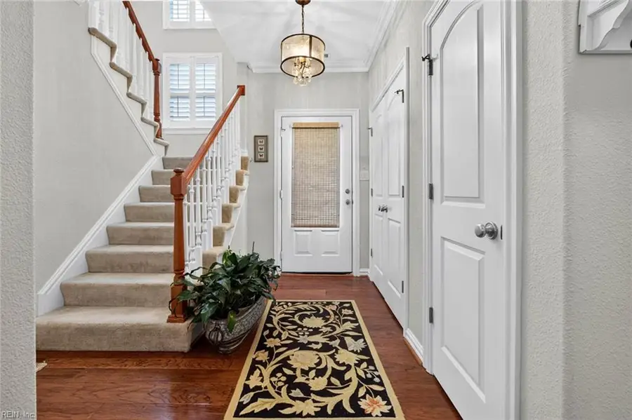 1036 Horton Place, Virginia Beach, VA 23454 - #3