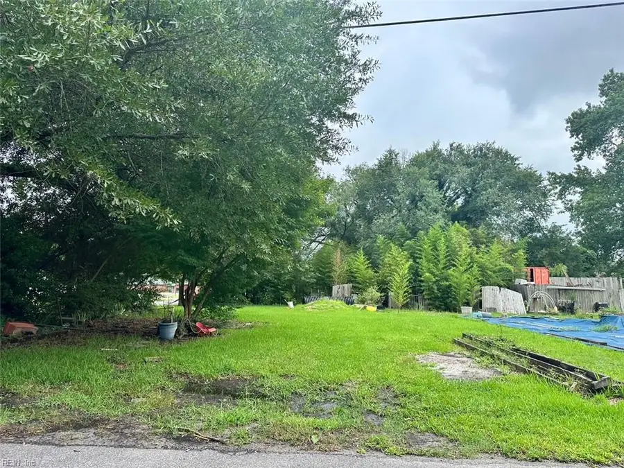 3003 Smithfield Road, Portsmouth, VA 23702 - #2