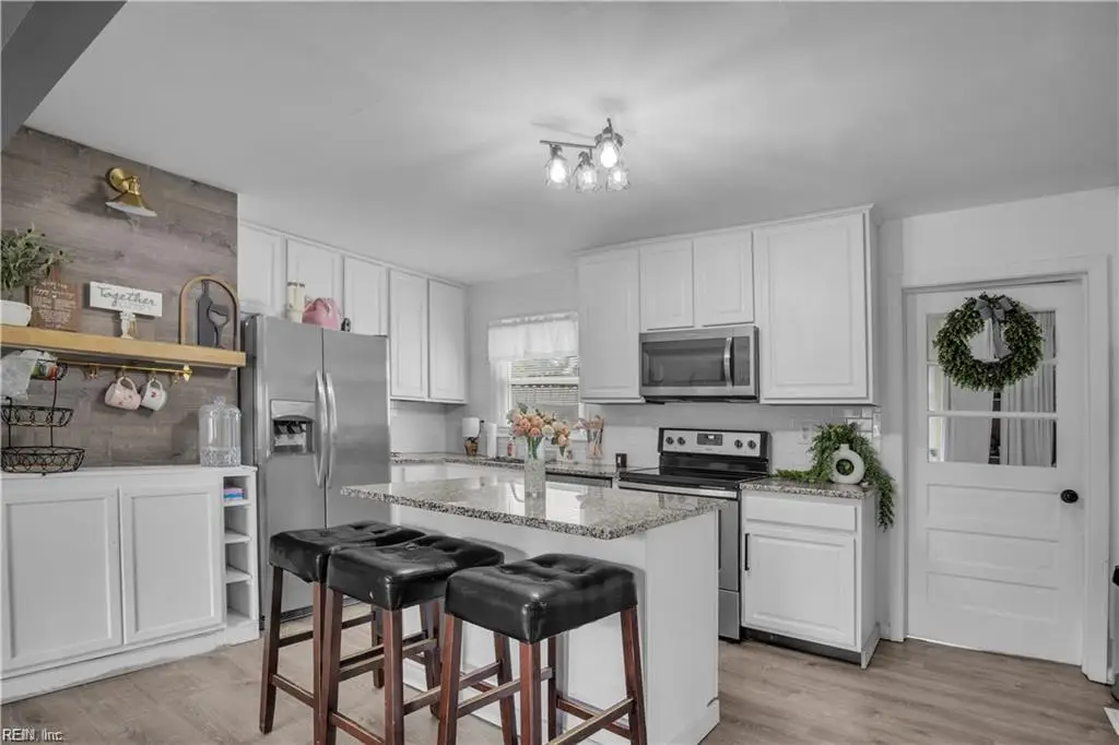 421 Plummer Drive, Chesapeake, VA 23323 - #1
