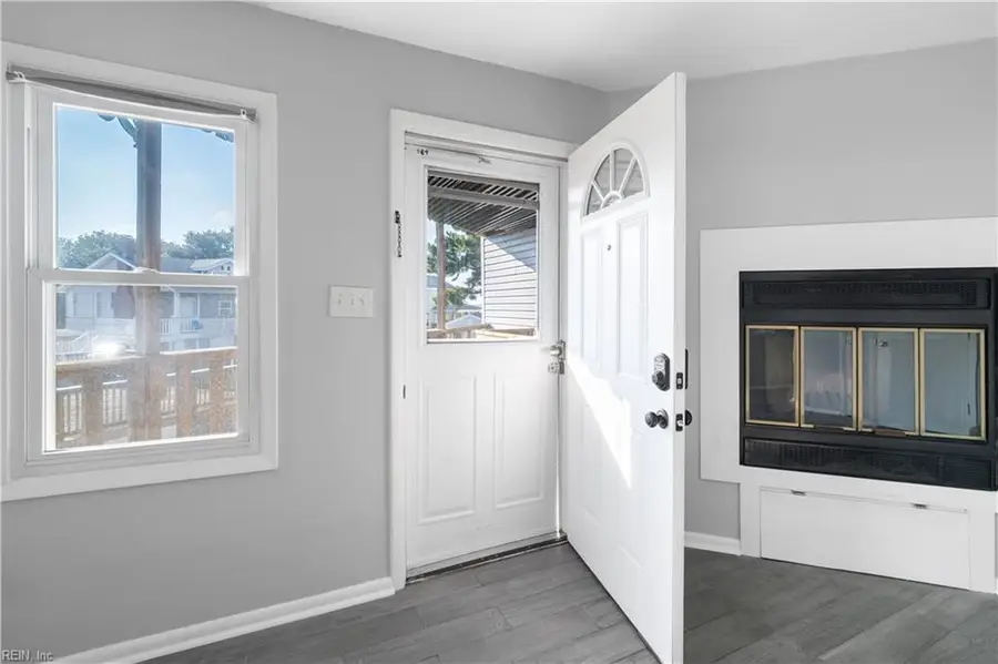 1326 W Ocean View Avenue #F, Norfolk, VA 23503 - #2