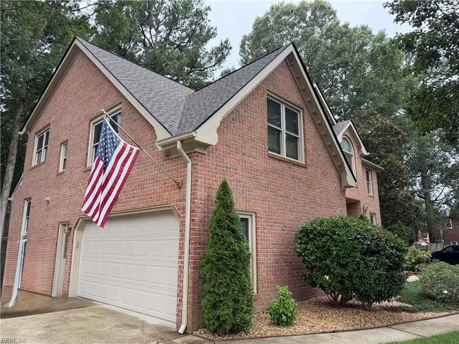 810 Hedgerow Court, Chesapeake, VA 23322 - #3