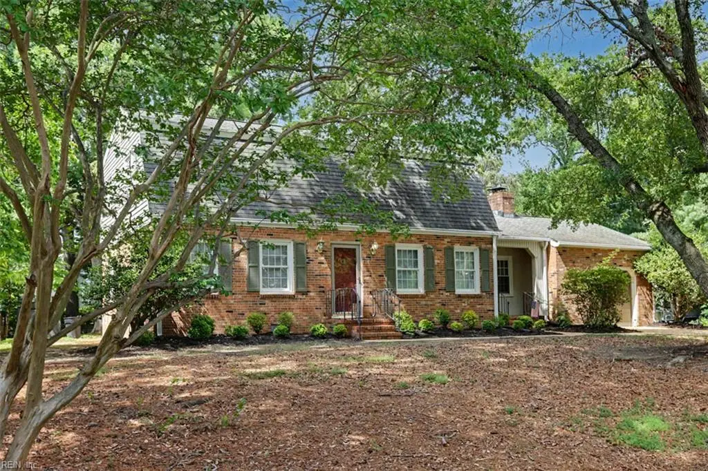 323 Williamsburg Court, Newport News, VA 23606 - #1
