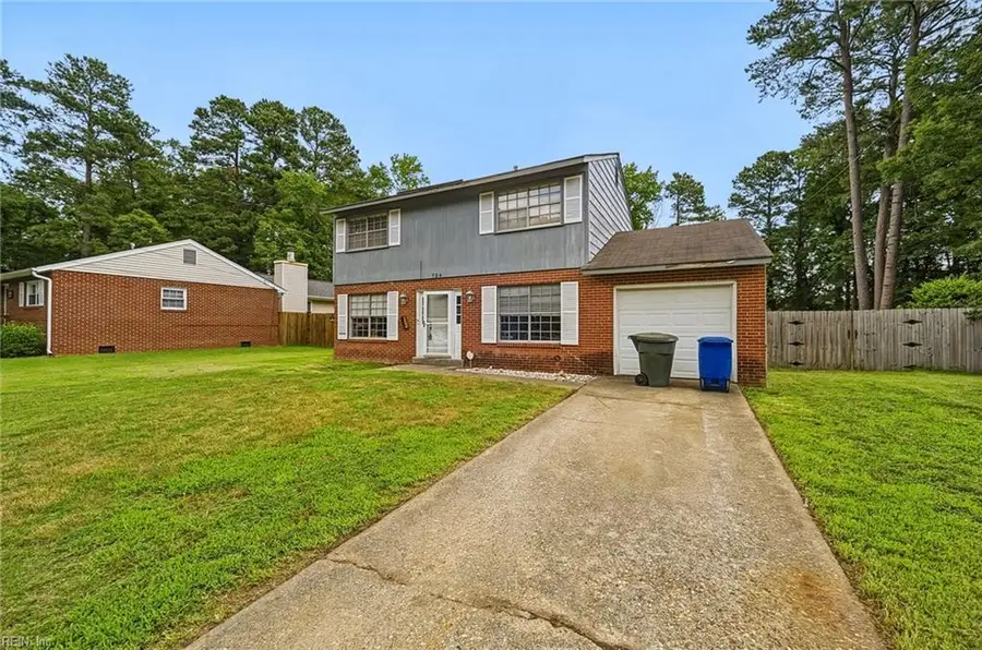 724 Roslyn Road, Newport News, VA 23601 - #3