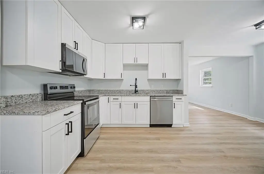2052 Atwater Cir, Norfolk, VA 23509 - #1