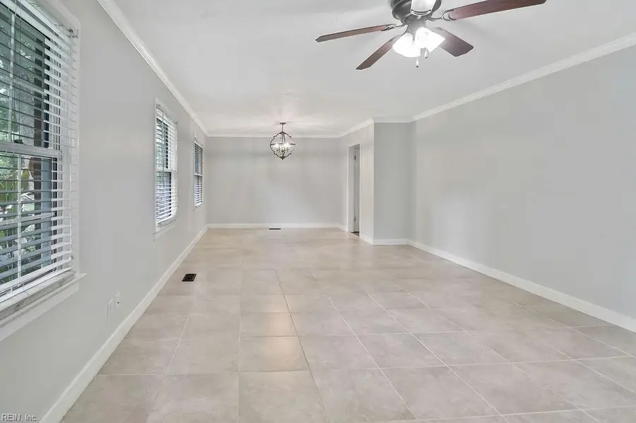 212 Pinewood Drive, Camden, NC 27921 - #2
