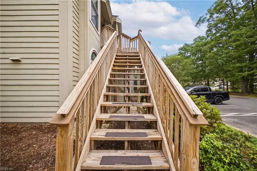 449 E Lake Circle, Chesapeake, VA 23322 - #3