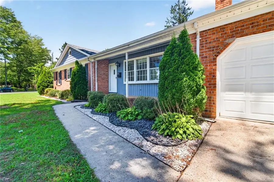 35 Shore Park Drive, Newport News, VA 23602 - #2