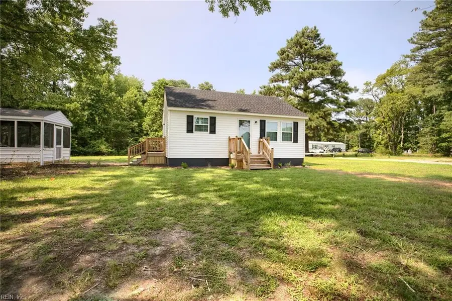 1949 Greys Point Road, Topping, VA 23169 - #2