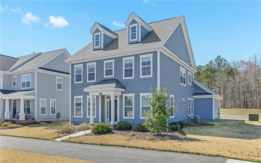 2216 Hampton Roads Parkway, Chesapeake, VA 23321 - #2