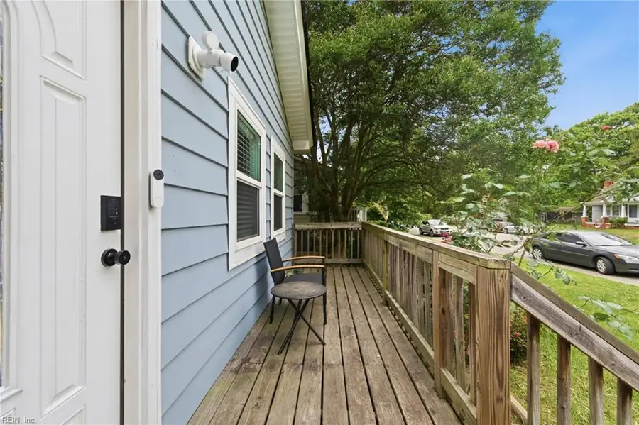 139 Locust Avenue, Hampton, VA 23661 - #2