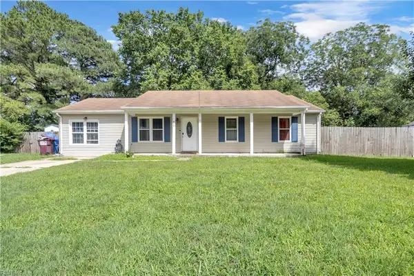 817 Dana Dr Drive, Chesapeake, VA 23321