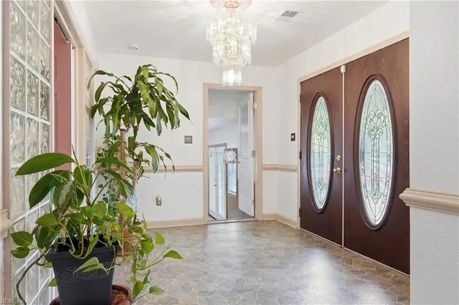 229 Newtown Road S, Norfolk, VA 23502 - #2