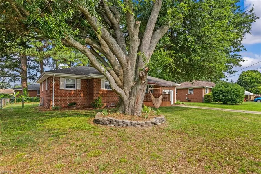 1217 Oleander Avenue, Chesapeake, VA 23325 - #2