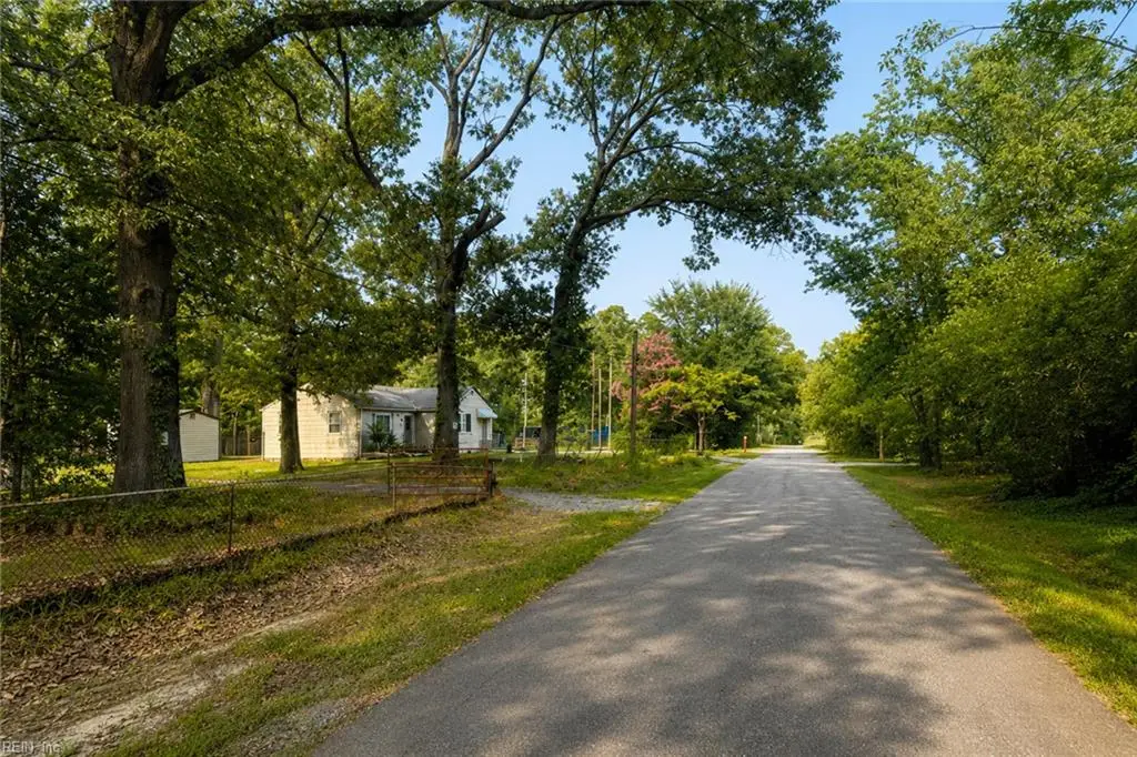 2004 Girard Avenue, Chesapeake, VA 23323 - #1
