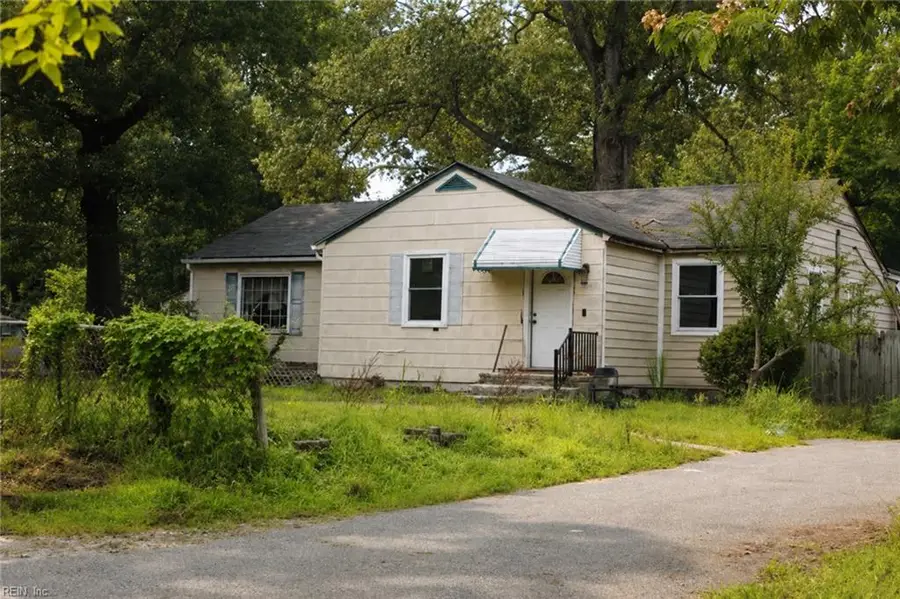 2004 Girard Avenue, Chesapeake, VA 23323 - #2