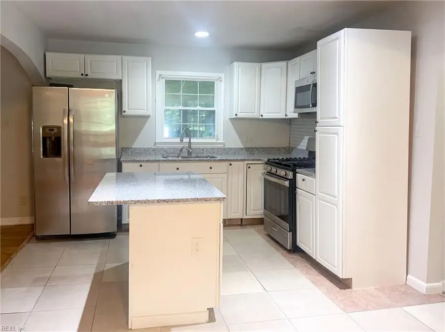 4307 Greenwood Drive, Portsmouth, VA 23701 - #2