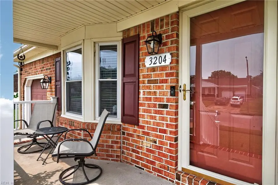 3204 Hancock Drive, Chesapeake, VA 23323 - #2