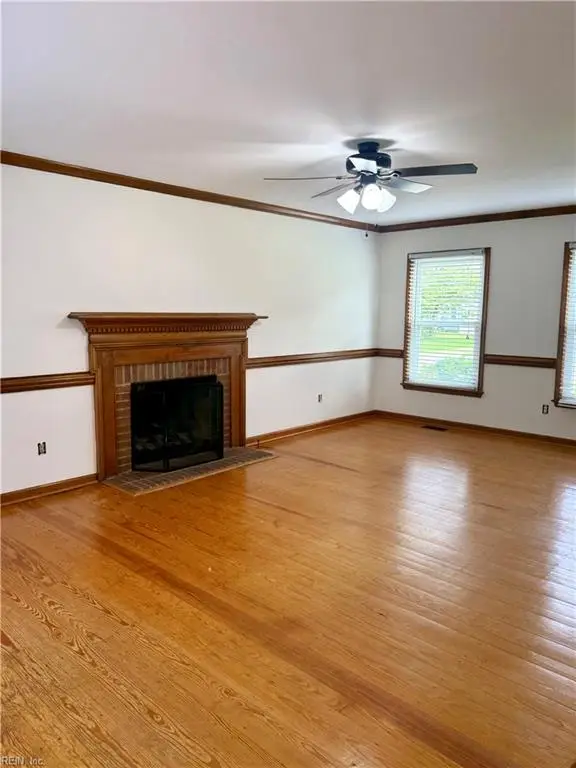 4 Cambridge Place, Hampton, VA 23669 - #3