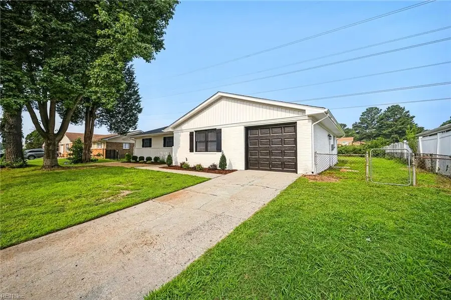 3512 Maori Drive, Chesapeake, VA 23321 - #2