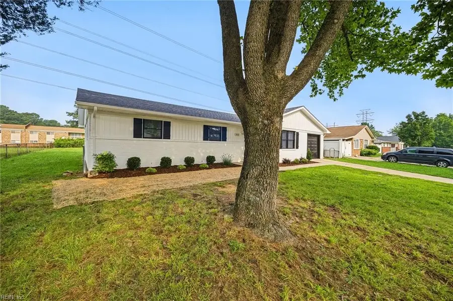 3512 Maori Drive, Chesapeake, VA 23321 - #3