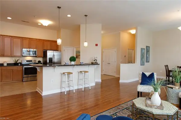 670 Town Center Drive #405, Newport News, VA 23606
