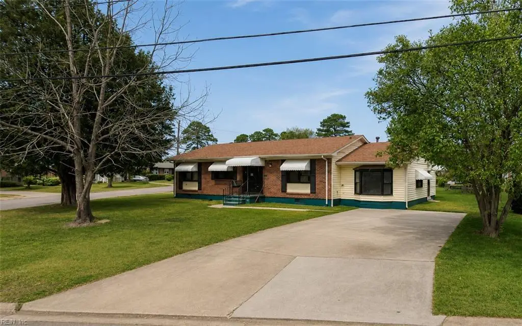 1112 Warfield Drive, Portsmouth, VA 23701 - #1