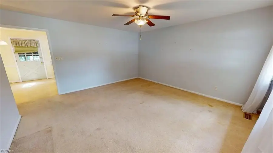 110 Londonshire Terrace, Hampton, VA 23666 - #3