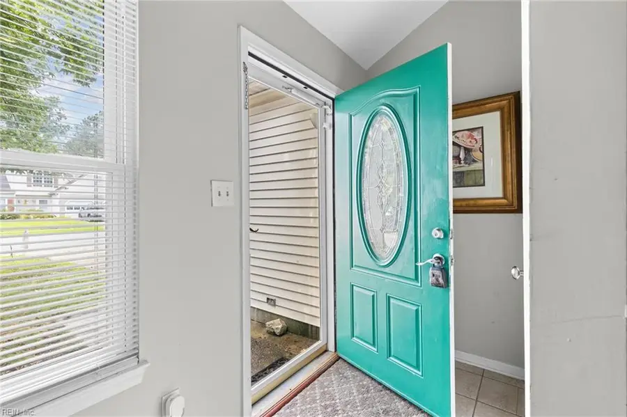 1243 Damyien Arch, Chesapeake, VA 23320 - #2
