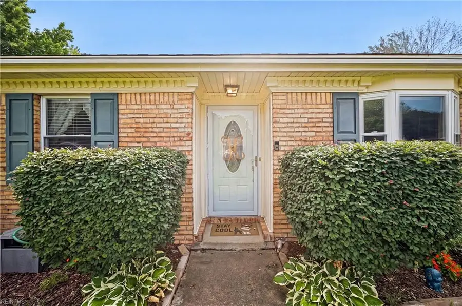 436 Beverly Place, Virginia Beach, VA 23452 - #3