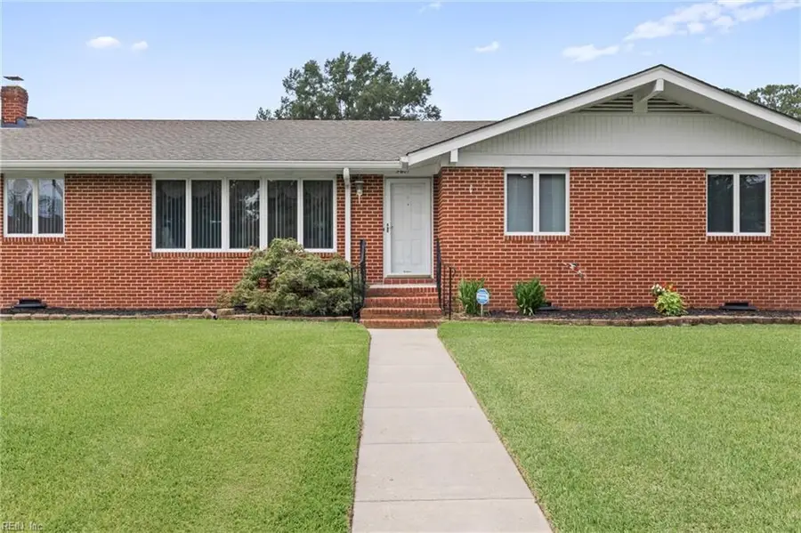 5601 Lambeth Pl, Suffolk, VA 23435 - #2