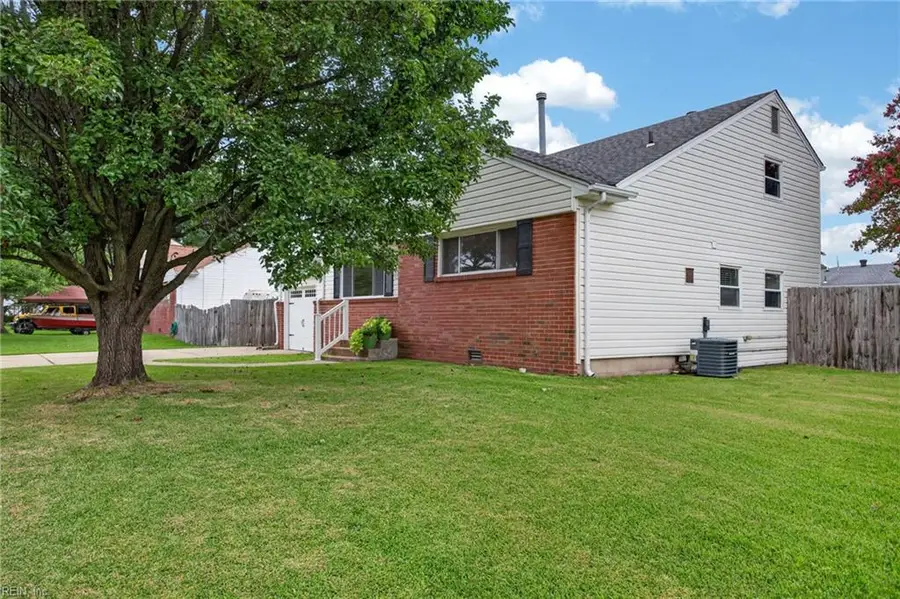 5808 N Ottawa Road, Virginia Beach, VA 23462 - #3