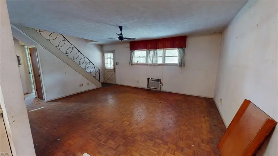 829 Round Bay Circle, Norfolk, VA 23502 - #2