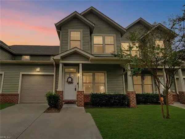 200 Seasons Circle #703, Suffolk, VA 23434