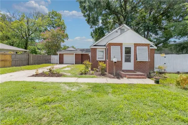 12 Middlesex Road, Newport News, VA 23606