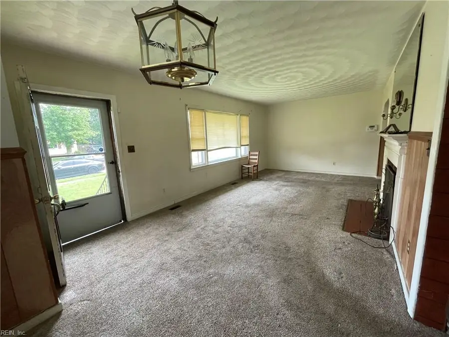 935 13th Street, Newport News, VA 23607 - #3