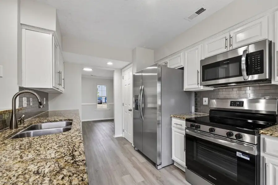 6201 Glenrose Drive, Suffolk, VA 23435 - #3
