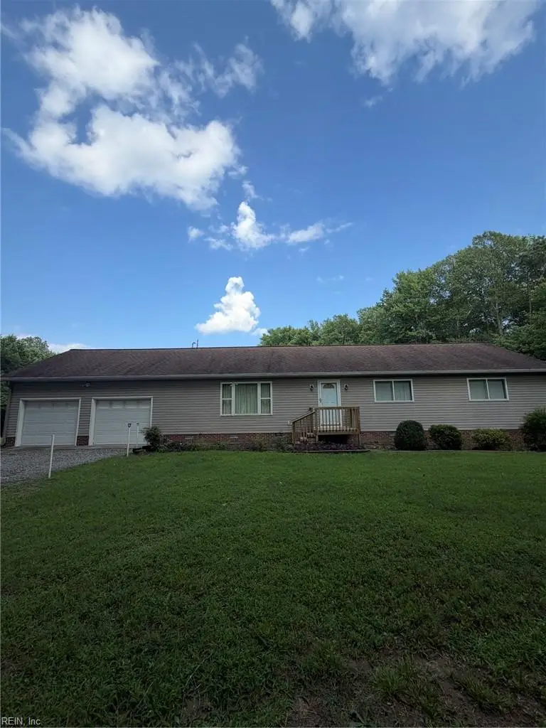 8281 Roaring Springs Road, Gloucester, VA 23061 - #2