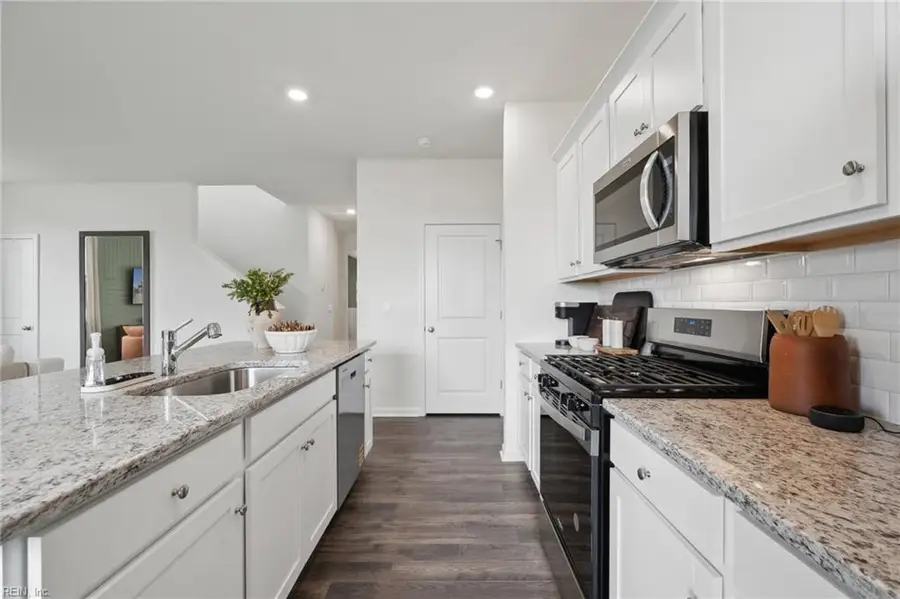 103 Gallop Way, Yorktown, VA 23690 - #3