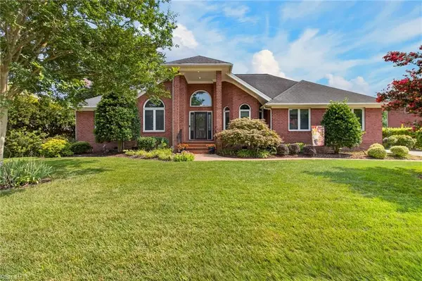 825 Waterfall Way, Chesapeake, VA 23322