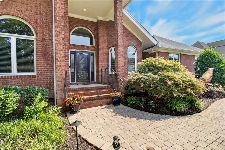 825 Waterfall Way, Chesapeake, VA 23322 - #2