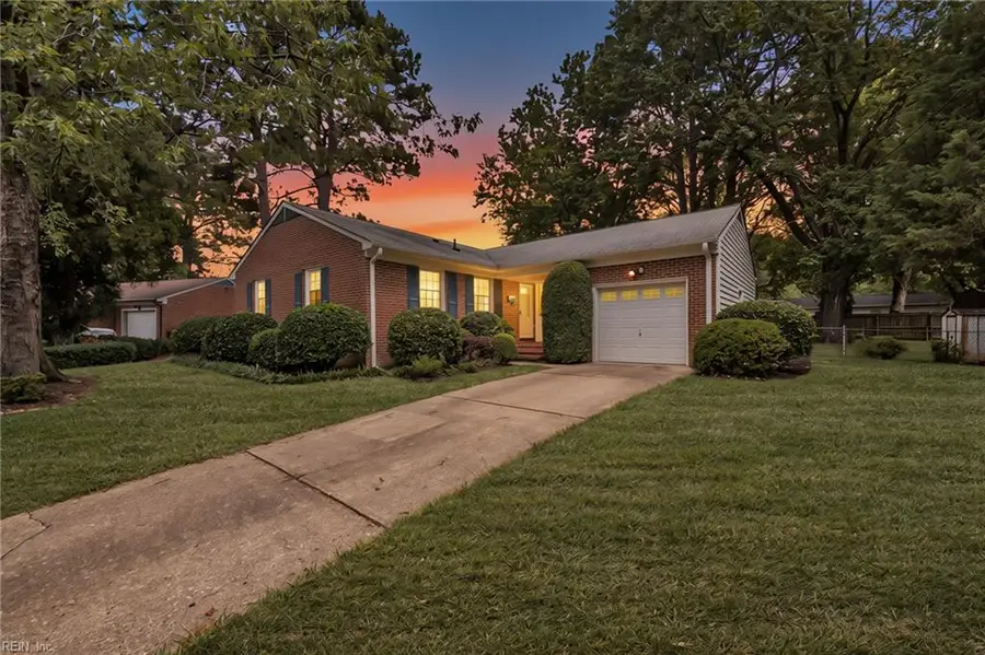 4 Karen Drive, Newport News, VA 23608 - #2