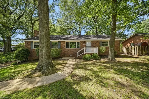 2168 Armada Drive E, Chesapeake, VA 23321