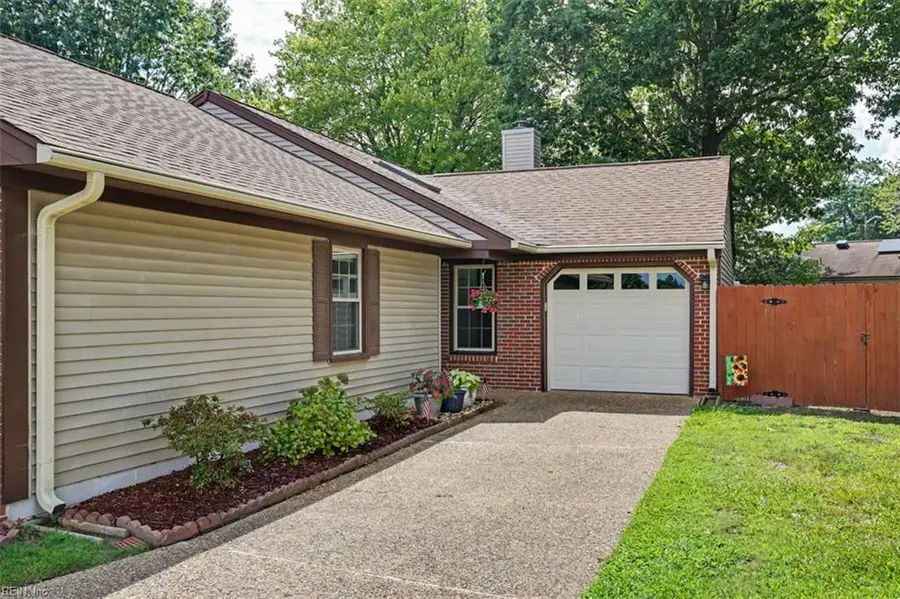 844 Yorkshire Lane, Newport News, VA 23608 - #3