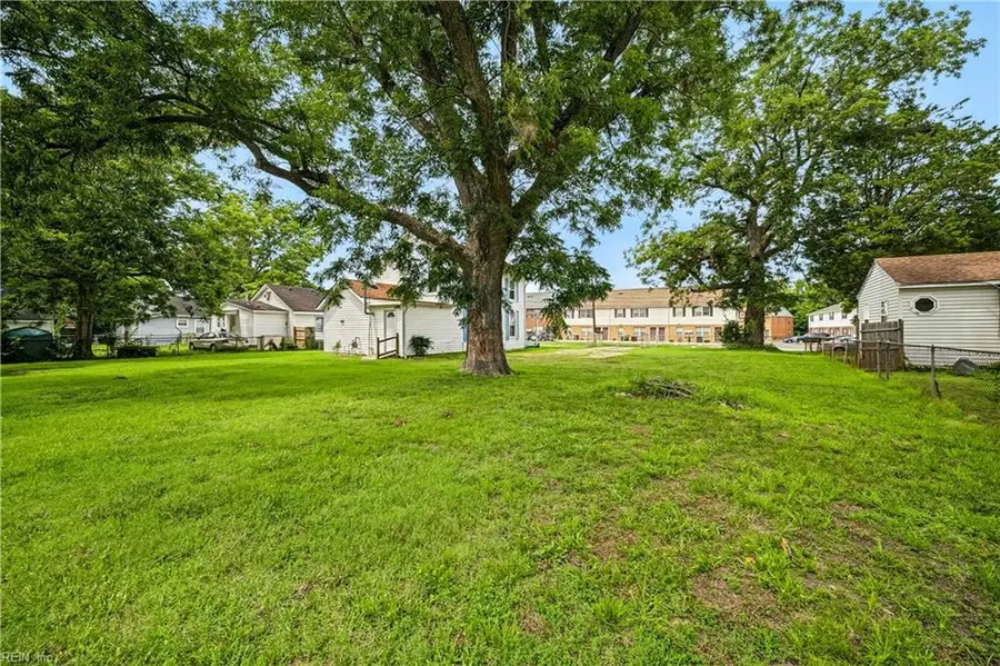 826 Pecan Point Rd Road, Norfolk, VA 23502 - #2